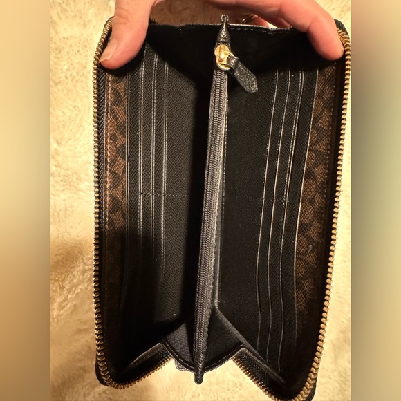 Coach Crossgrain Leather Accordion Zip Wallet F54007 - Picture 5 of 9